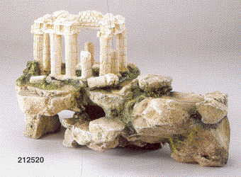 Griechische Ruine auf Felsen